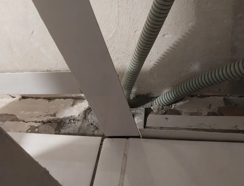 Тавр 15х15 мм Тп 01.2000.501л Серебро. Цена за 5 штук.