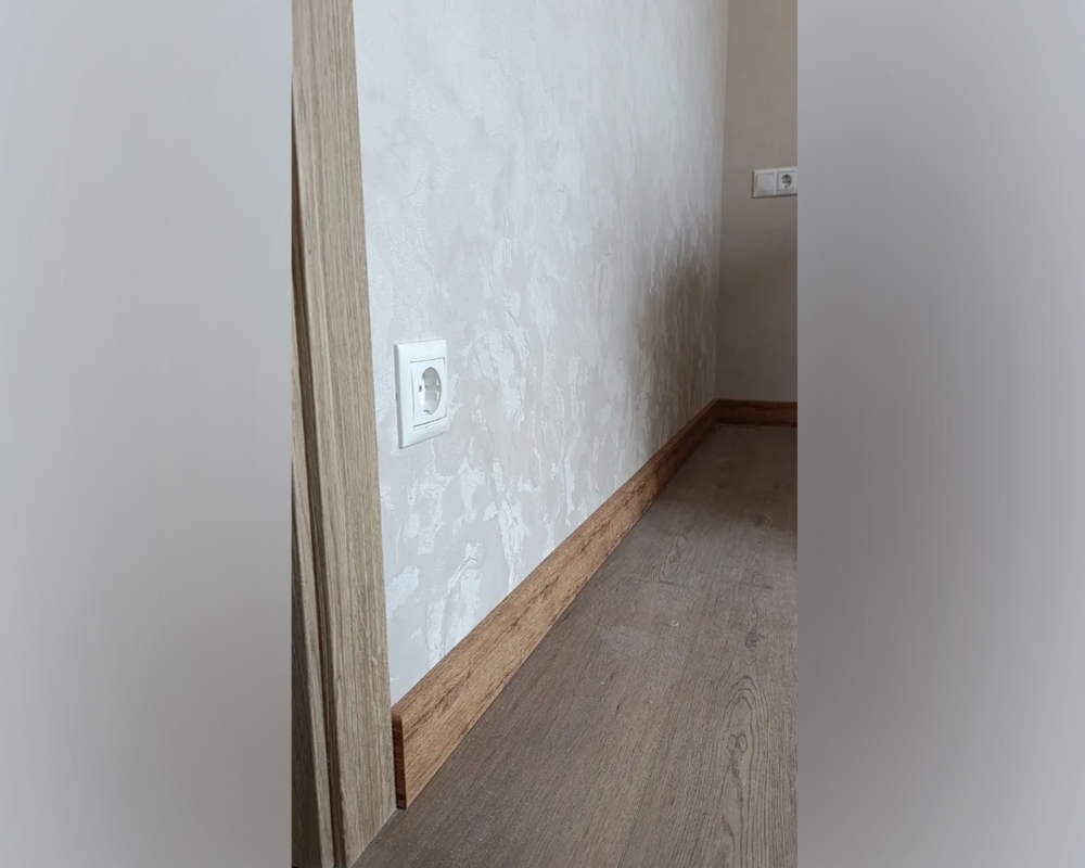 Плинтус напольный Salag Alpha 80 Дуб Айдахо 2,4м