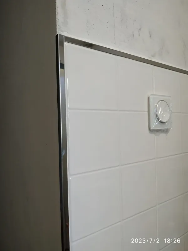 Профиль окантовочный ПУ 15НСМ(304).2700.001 2,7 м Серебро