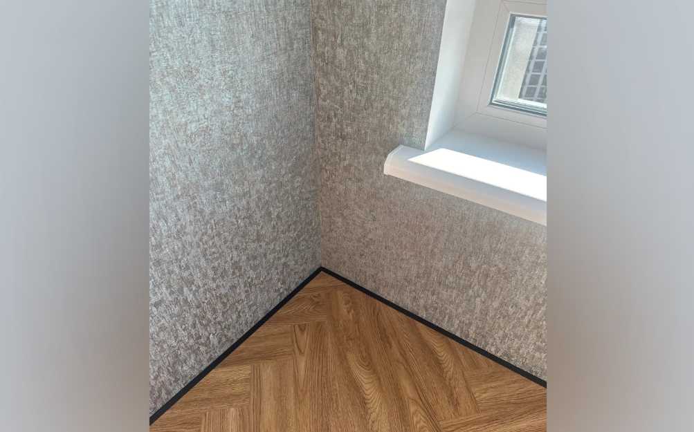 Микроплинтус AL16X5-03 16х6х2000мм Чёрный