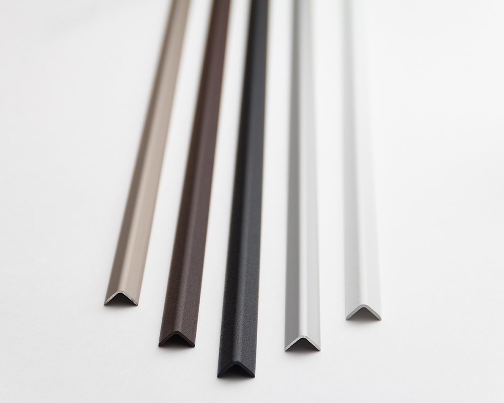 Угол наружный алюминиевый УО 01-27.2700.056