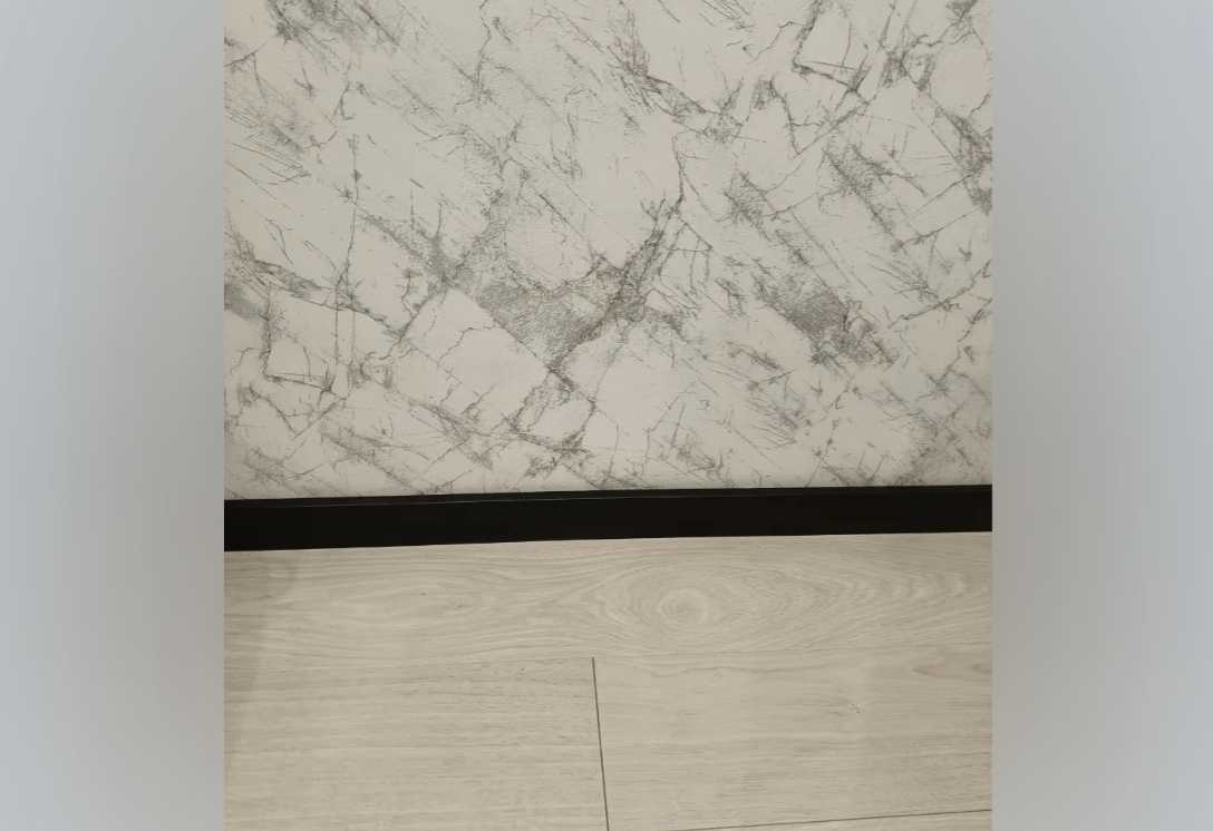 Плинтус МДФ Лука Пл 100-1МДФ.2700.Point line 24033 Черное дерево