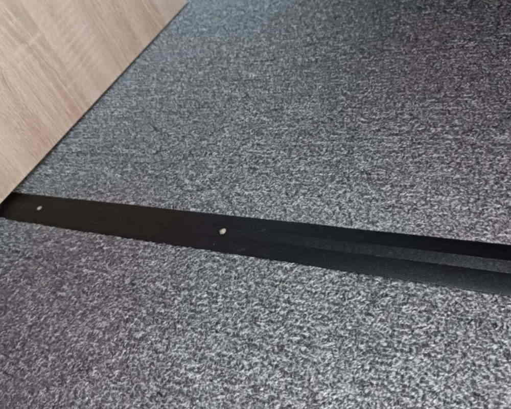 Порог одноуровневый ПС 01.1800.15 Черный