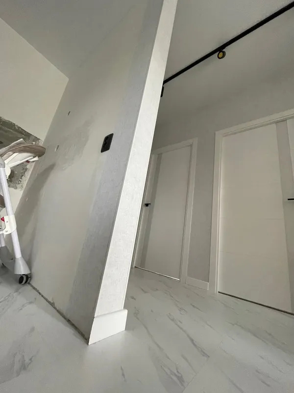 Профиль угловой Волшебная палочка Expert MSUPE 01-27.2700.16 10*10мм 2,7м Белый