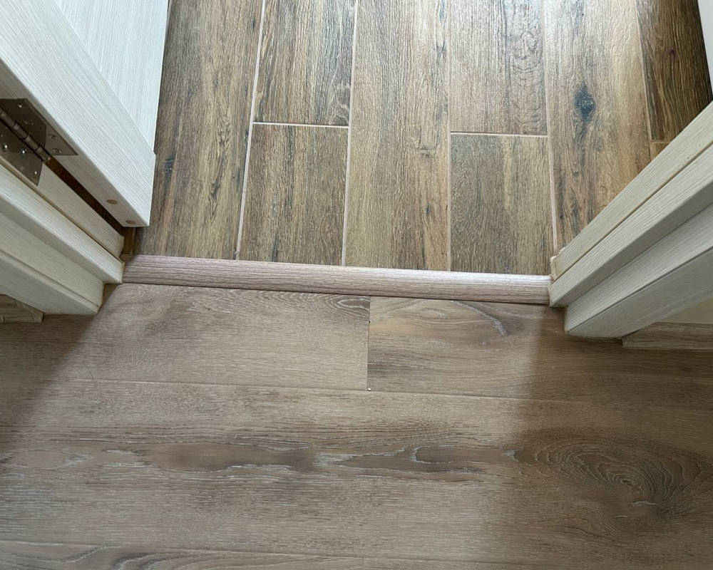 Порог одноуровневый ПС 04-3.2700.059 2,7 м Бетон скай