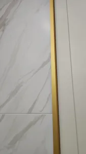 Профиль окантовочный ПУ 15НСМ(304).2700.001 2,7 м Серебро