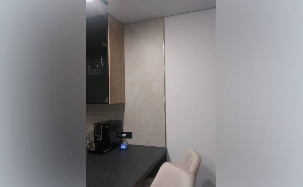 PVL74-04 Угол латунь Антик бронза светлая 20х20мм 2.7м