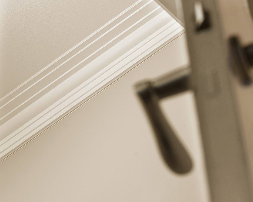 Карниз потолочный NMC WT3 80*110*2000 Белый под покраску